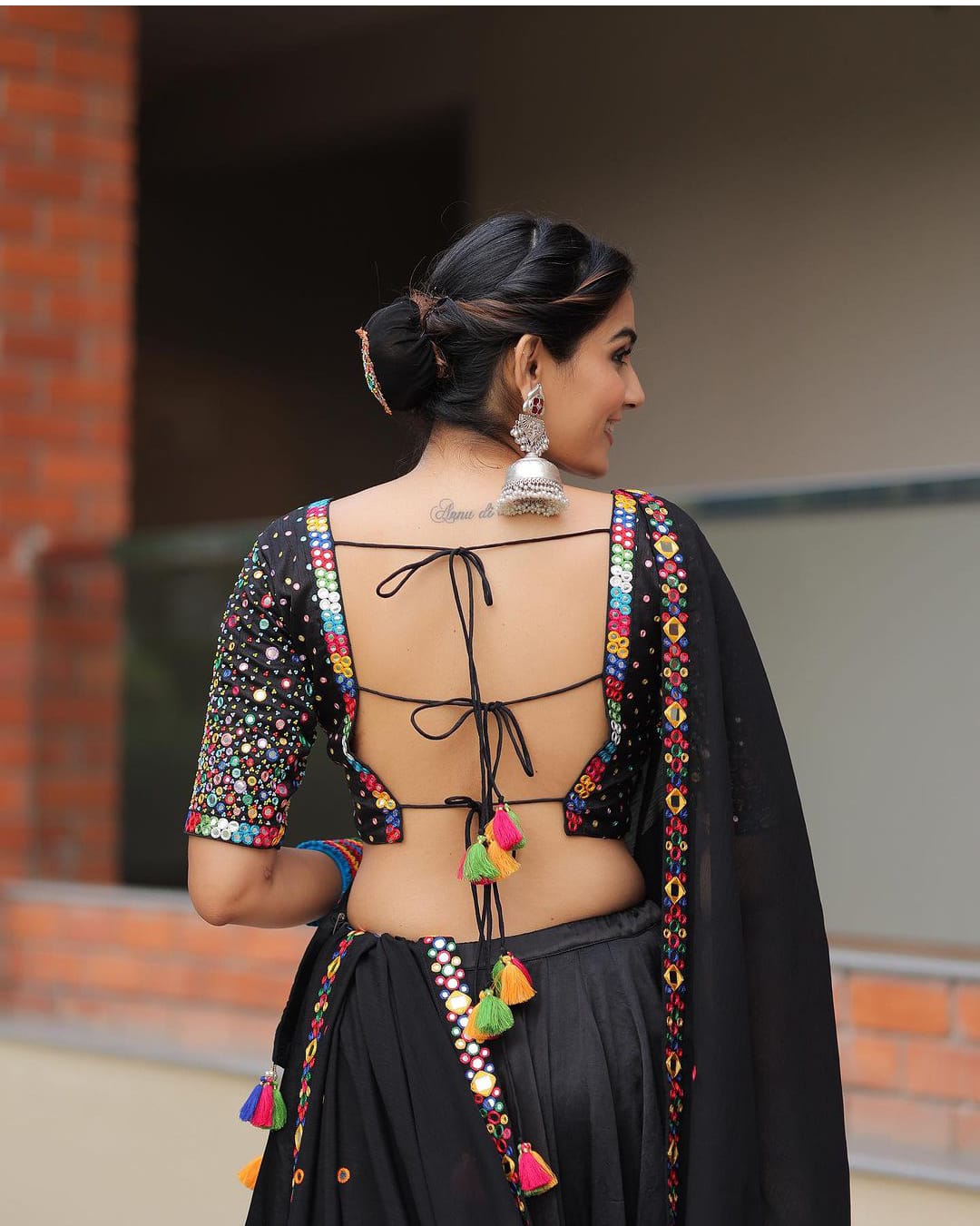black single color lahenga choli black single color lahenga choli